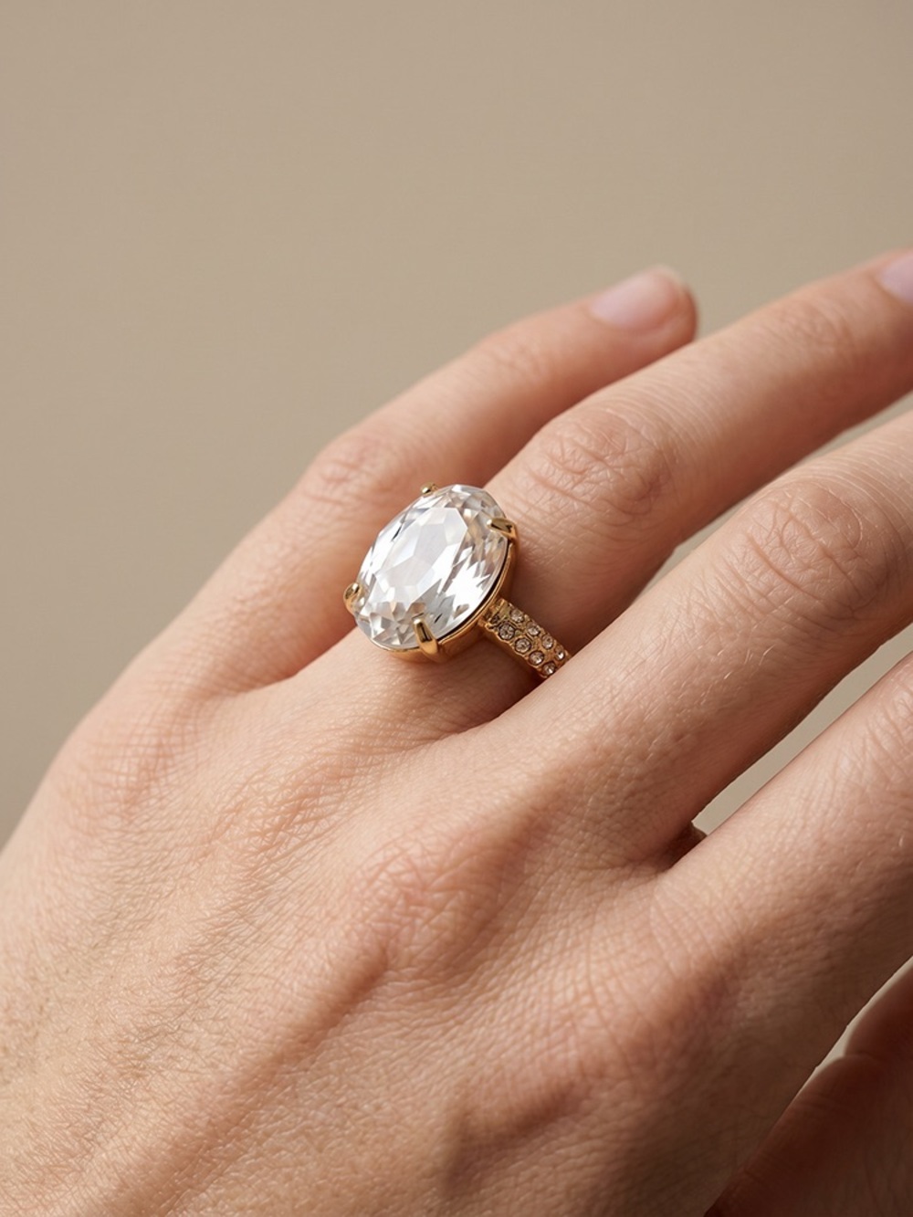 Gold Crystal Cocktail Ring - Clear Stone size 7/8